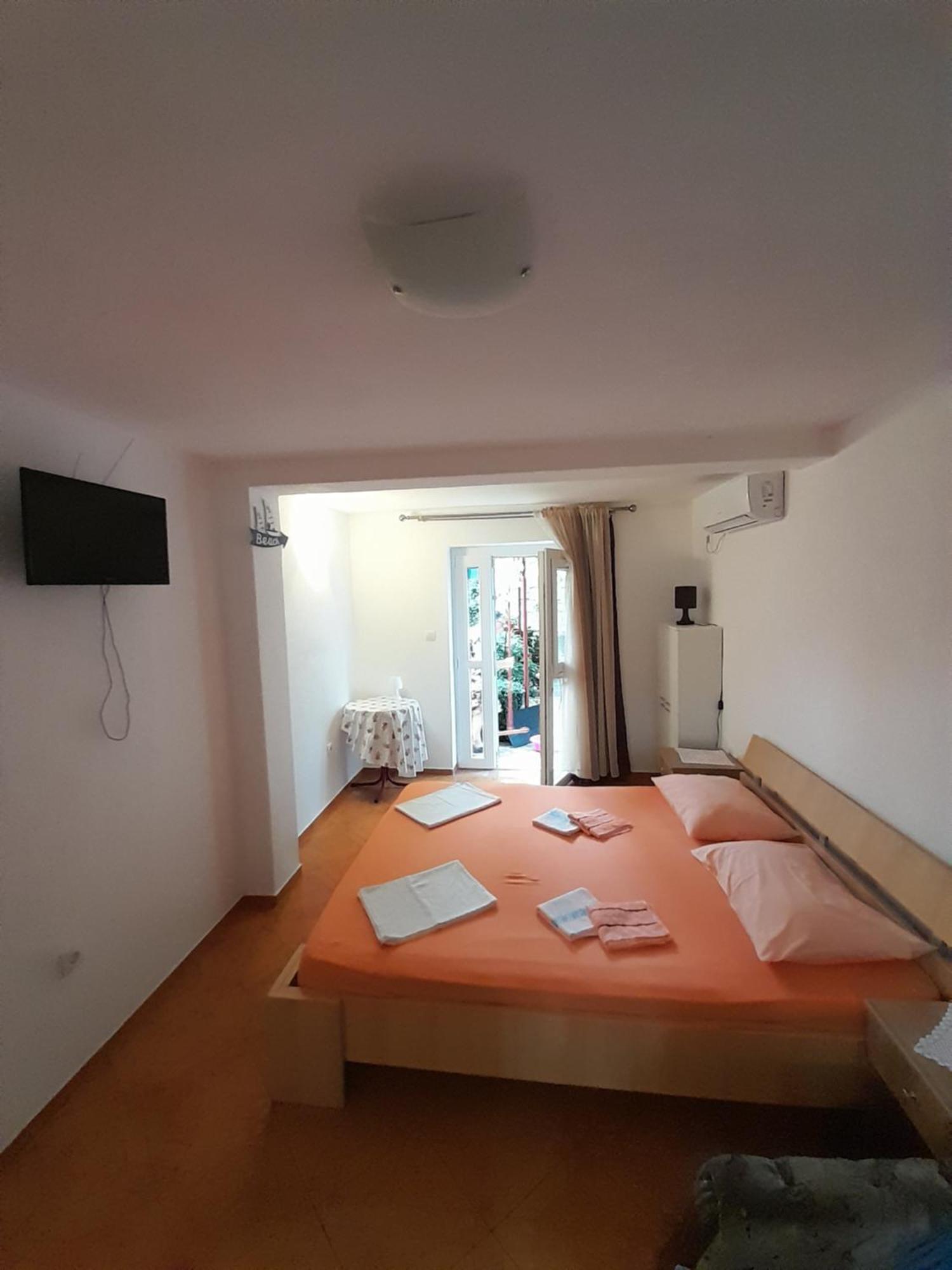 Apartments Kovacevic Petrovac Room photo